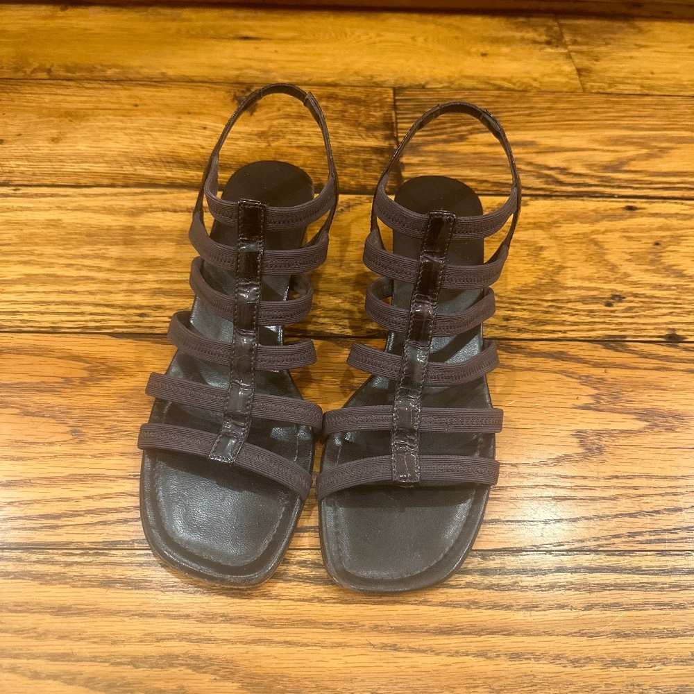 AMALFI BY RANGONI WOMENS BROWN SANDALS WITH 1 1/2 INCH BLOCK HEEL